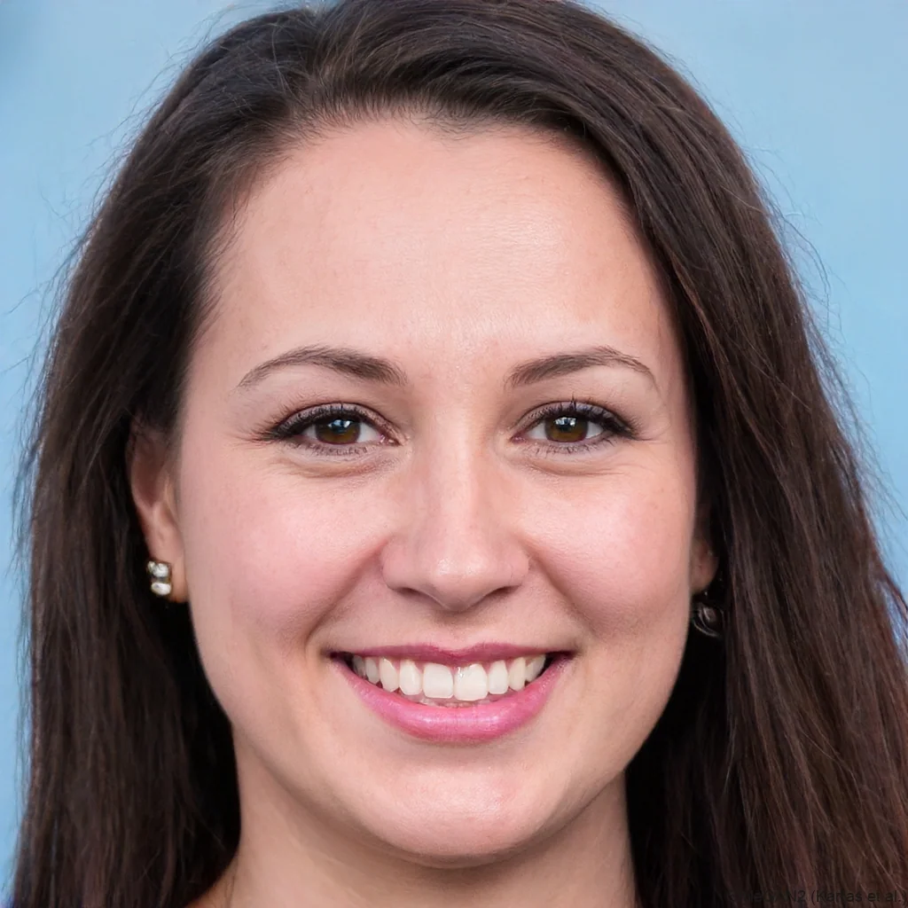 Rachel Thompson, American GCSE Computer Science tutor with focus on coding, problem-solving, and digital literacy